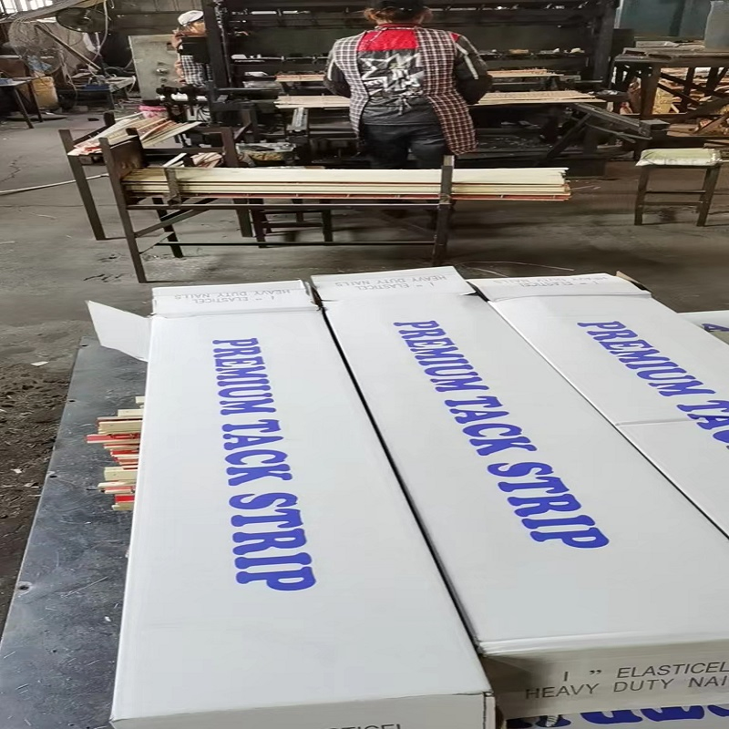 Premium Plywood Carpet Gripper 1220*25.4*6.0mm