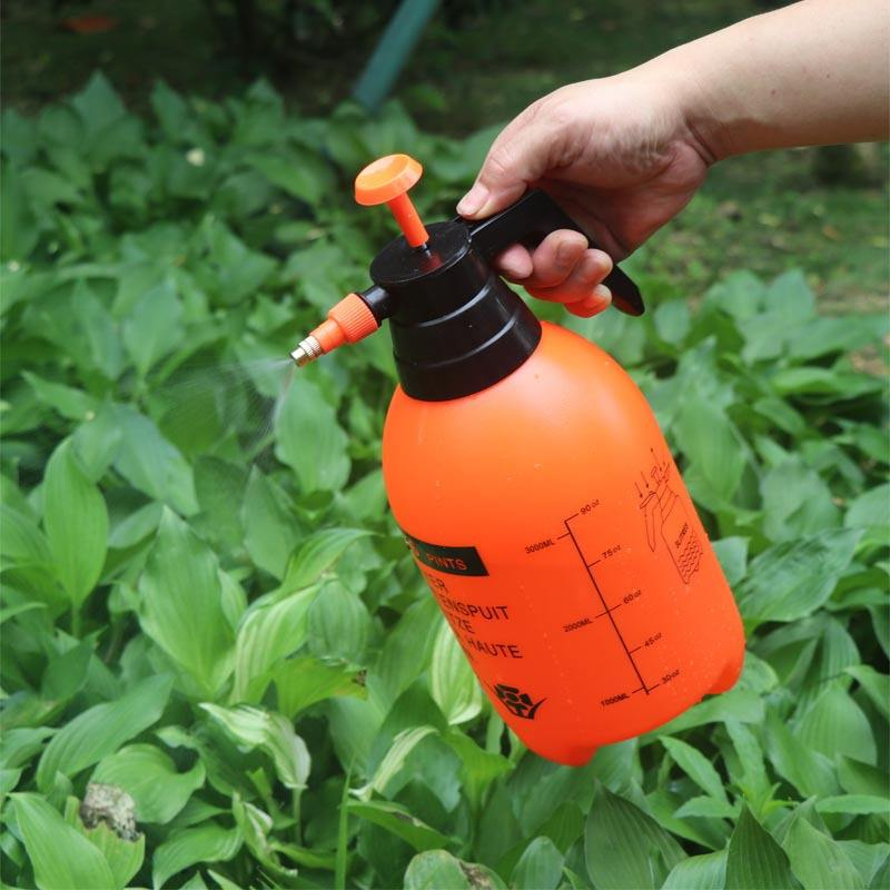 2 Liter Hand Pressure Garden Pump Sprayer 0.5 Gal Adjustable Lawn Mister for Sprinkling Weeds