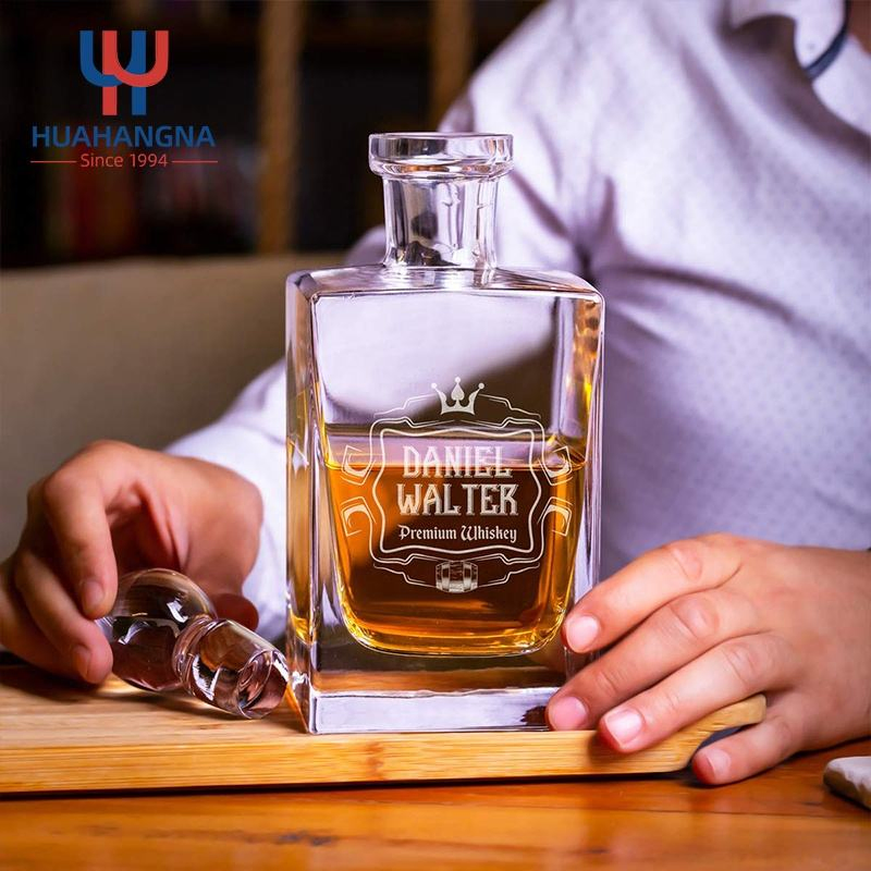 Custom Engraved Personalised Whiskey Decanter Set with Whisky Chilling Stones and Rock Glasses in Wooden Storage Box