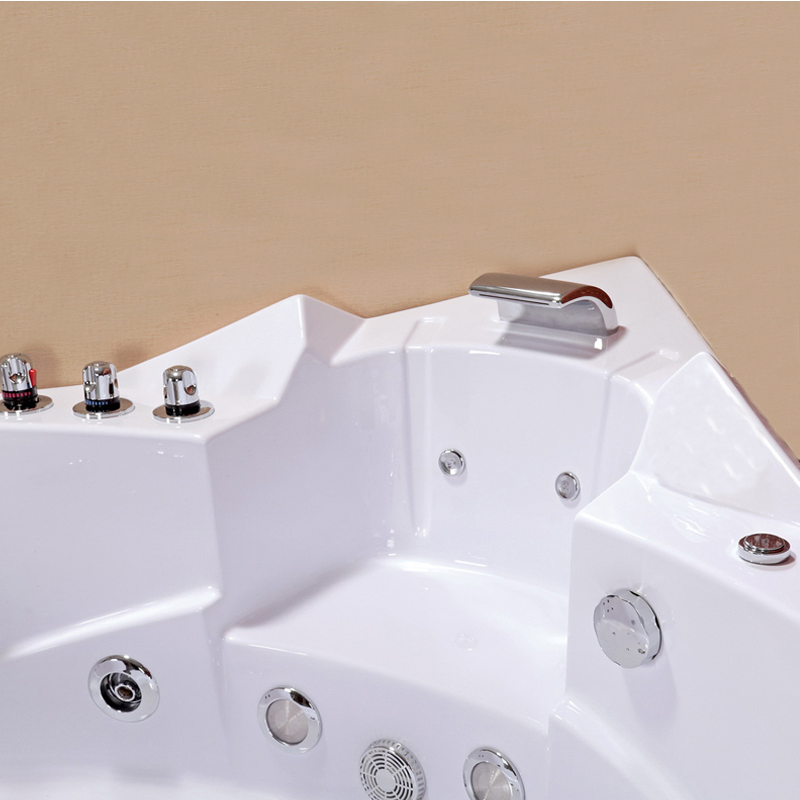 Угловая гидромассажная ванна Lante TLP-632 с пневмокнопкой