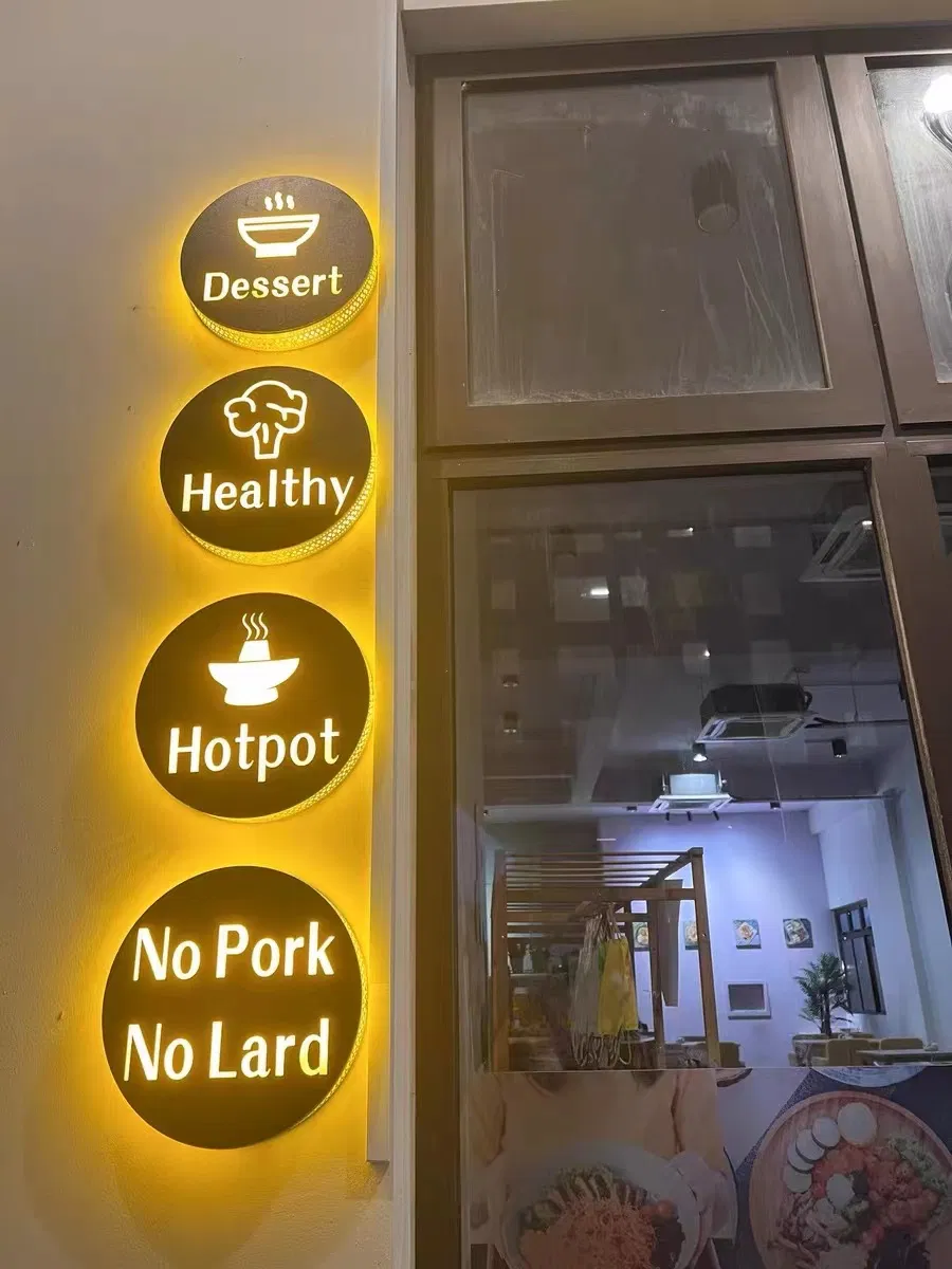 Custom LED Shopping Center Wall Mounted Acrylic Letter Sign