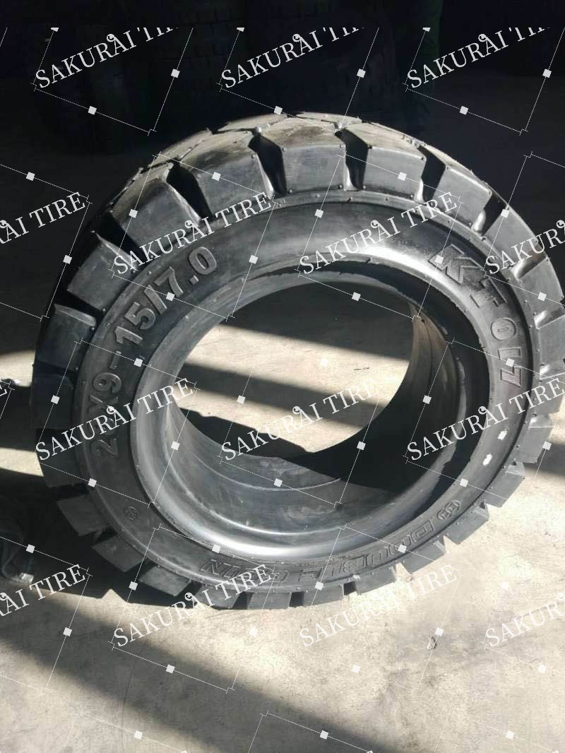 Double Coin Kunlun 35/65R33 OTR Truck Tires
