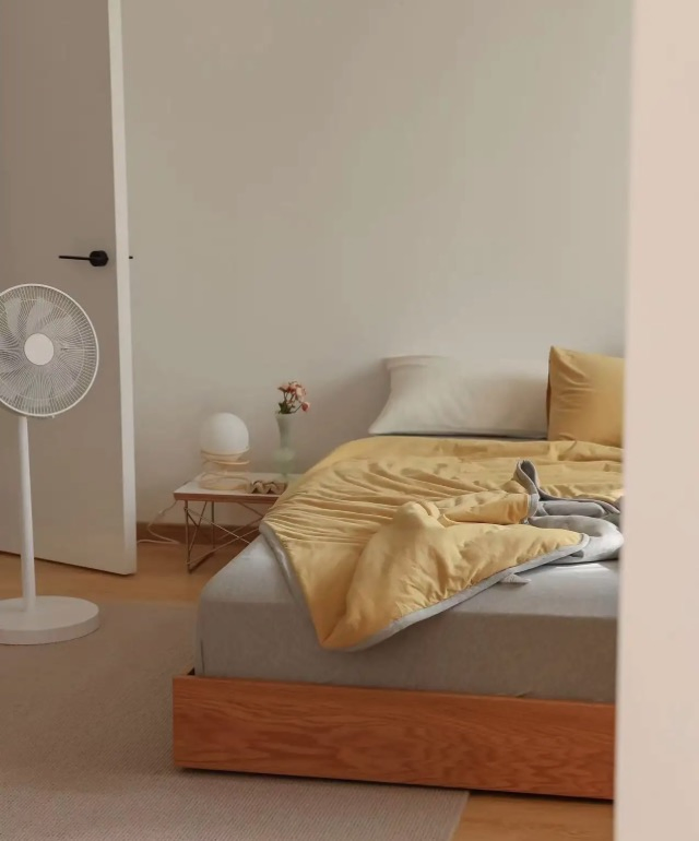 Soft and Stylish Quilted Blanket for Year-Round Use