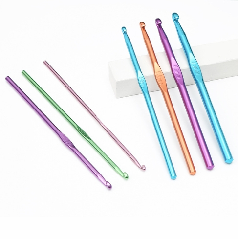 12PCS/Set 15cm 2.0-8.0mm Sweater Needle Soft Handle Alumina Crochet Hooks Set for Craft Yarn Needlework