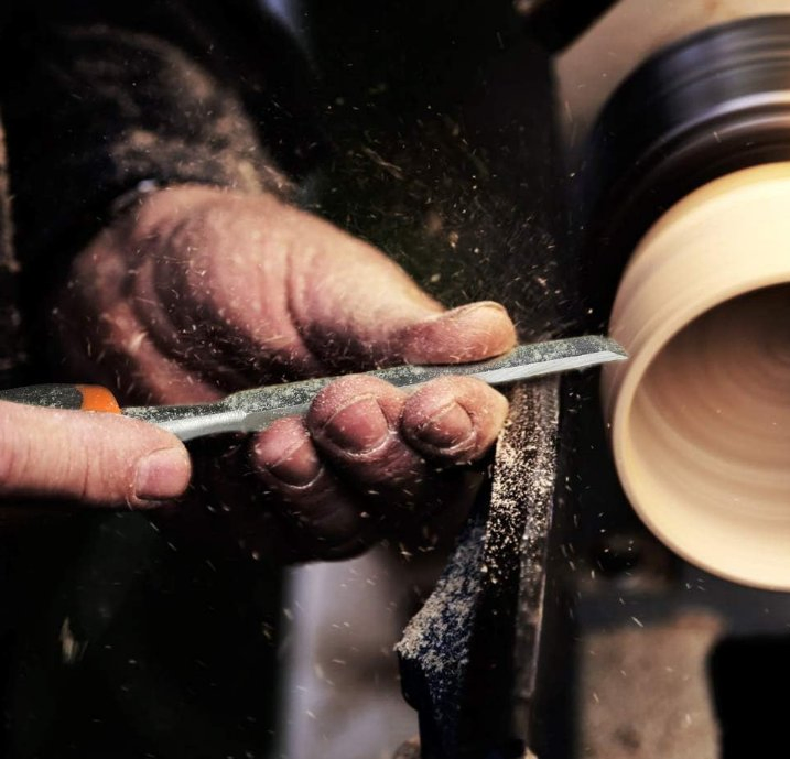 Плоское долото для точной резьбы по дереву с пластиковой ручкой