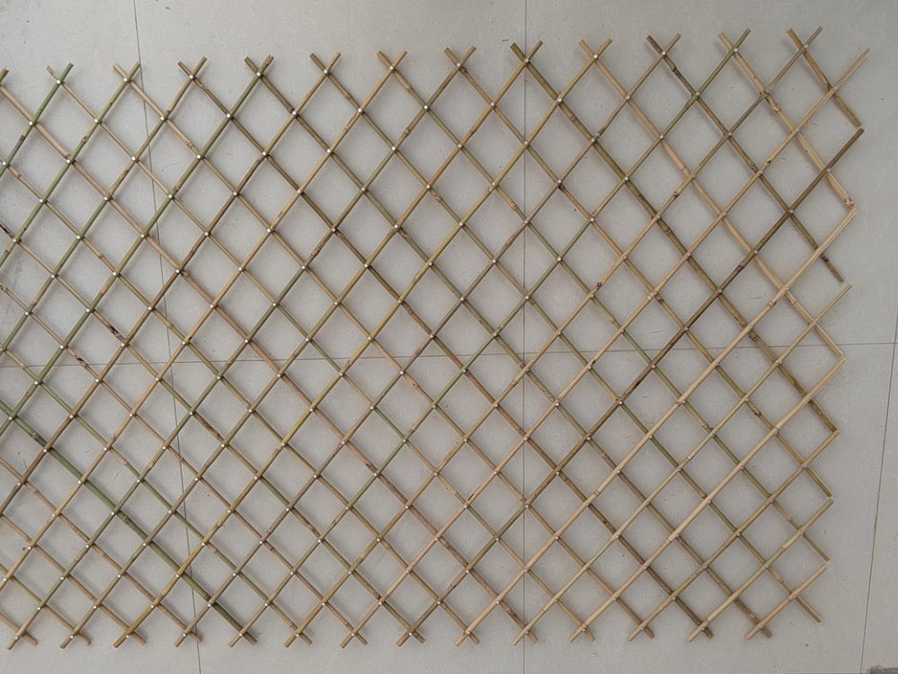 Stretch Bamboo Fence/Hedgerow /Stretching