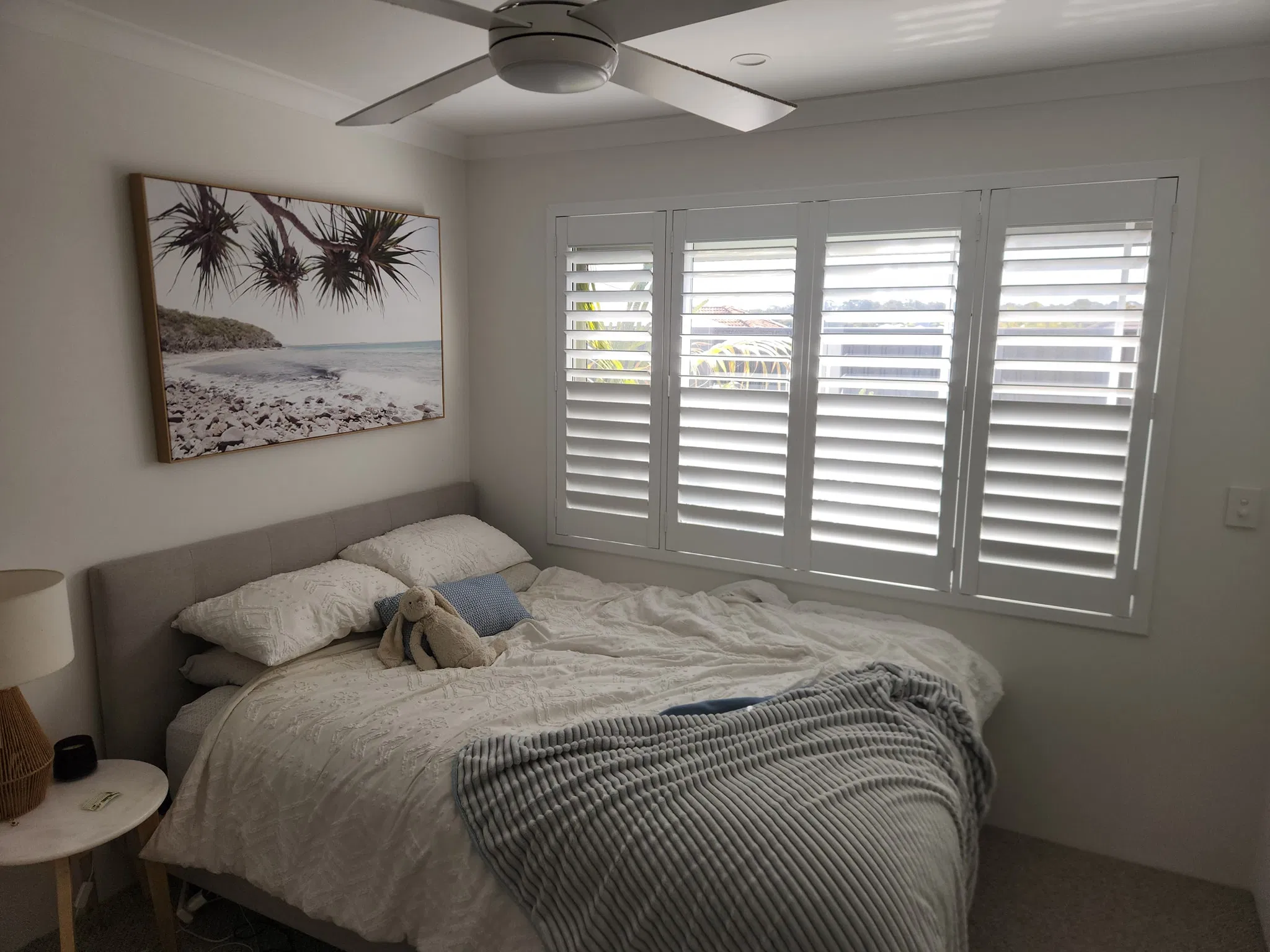 High Quality Wholesale Cheap China Factory Direct Custom Wooden Plantation Shutters for Home Decoration