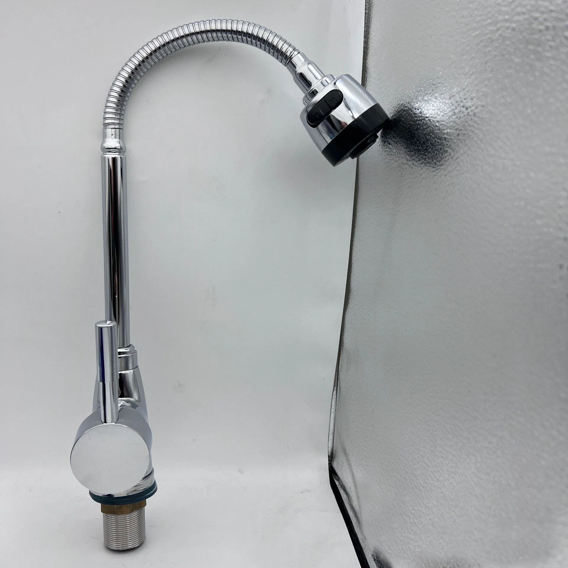 Balcony Bath Cabinets Single Holes Cold and Hot Water Faucet Water Pressure Voltage Two Gear Kitchen Sink Faucet