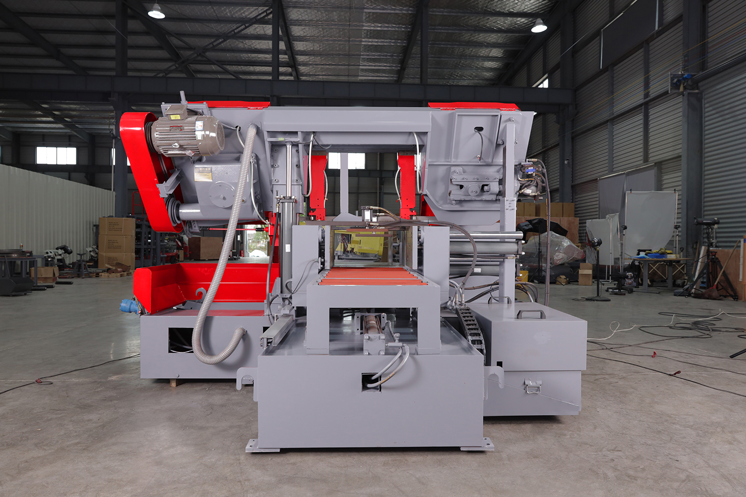 Станок ленточнопильный горизонтальный автоматический гидравлический по металлу H-50N