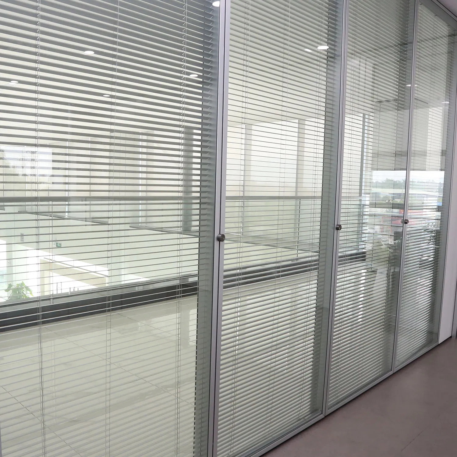 Office Partition with Inside Louver to Improve Privacy and Has Easy Control Handle