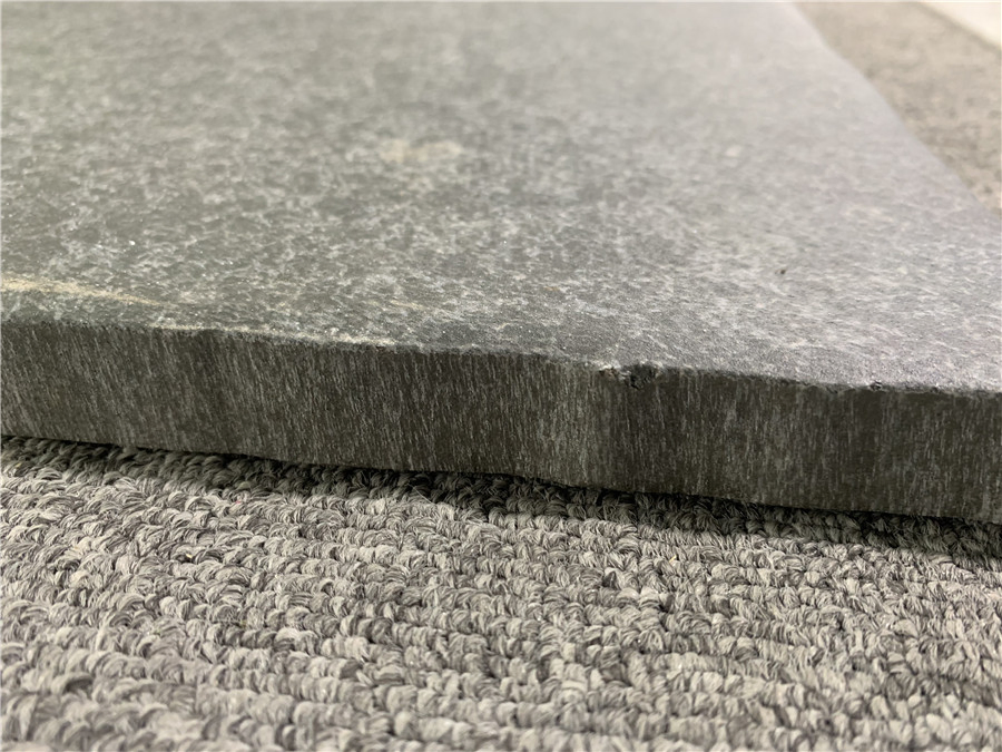 Full Body Rustic Tile Nature Stone with Matt Wavy Edge