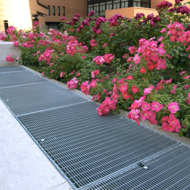 Stainless Steel Channel Grating for Chilled Water Condensate Drainage System