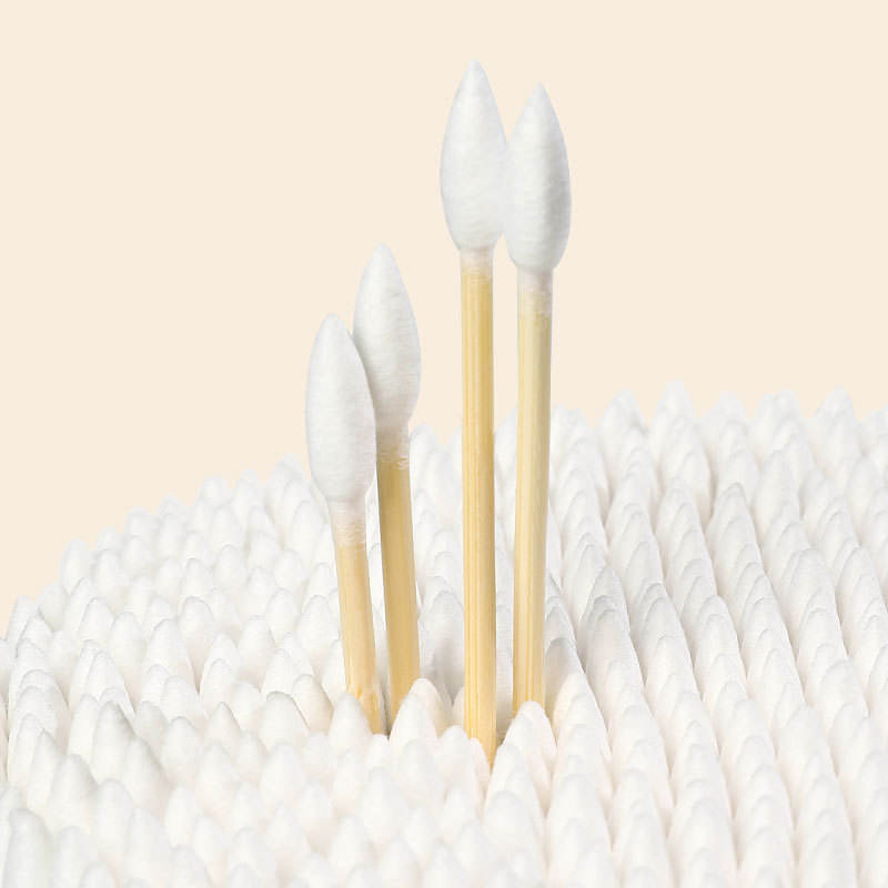 500-Piece Combo Pack of Disposable Cotton Swabs in a Cloud-Shaped Box.