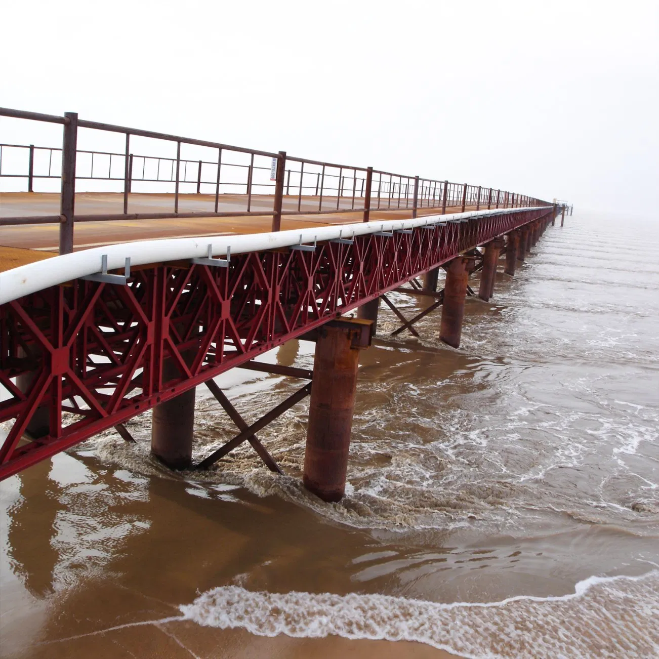 High-Quality Modular Pedestrian Bridge Solutions for Any Project