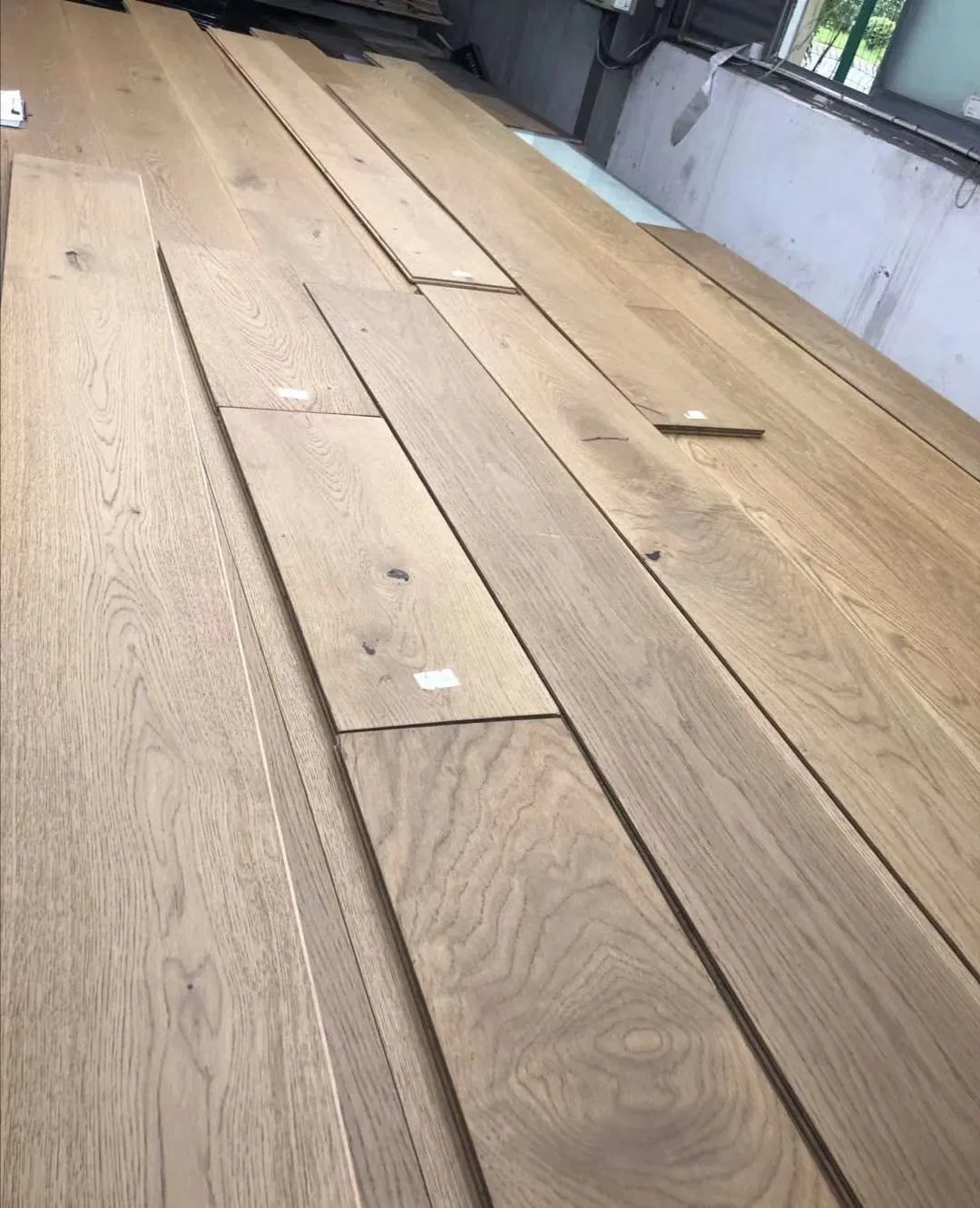 Широкополосная паркетная доска из дуба 190-300 мм