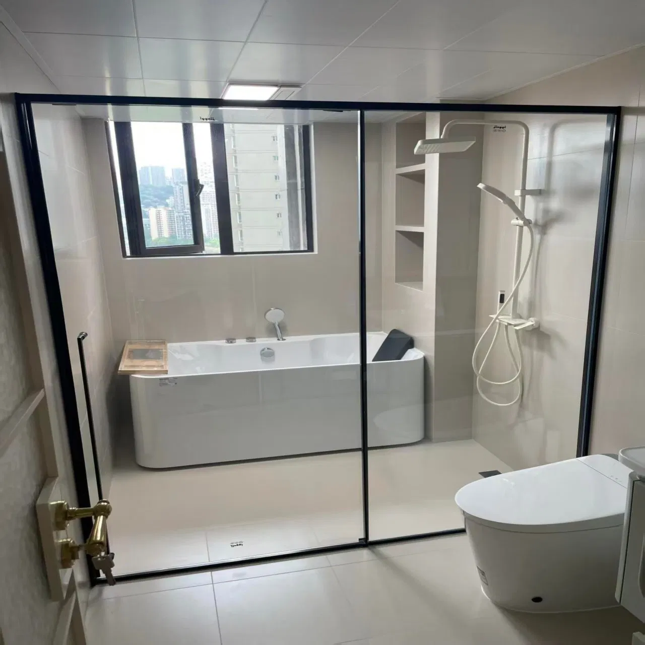 17. High Clarity Aluminum Shower Tempered Sliding Glass Door Partition Wall Aluminum Frame Family Use Wet-Dry Separation