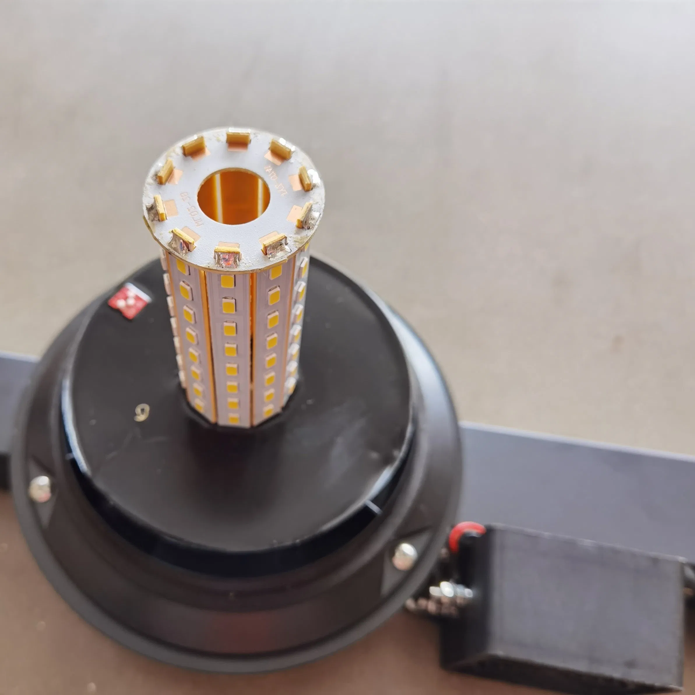 Светодиодная световая балка для крыши грузовика с проблесковыми маячками