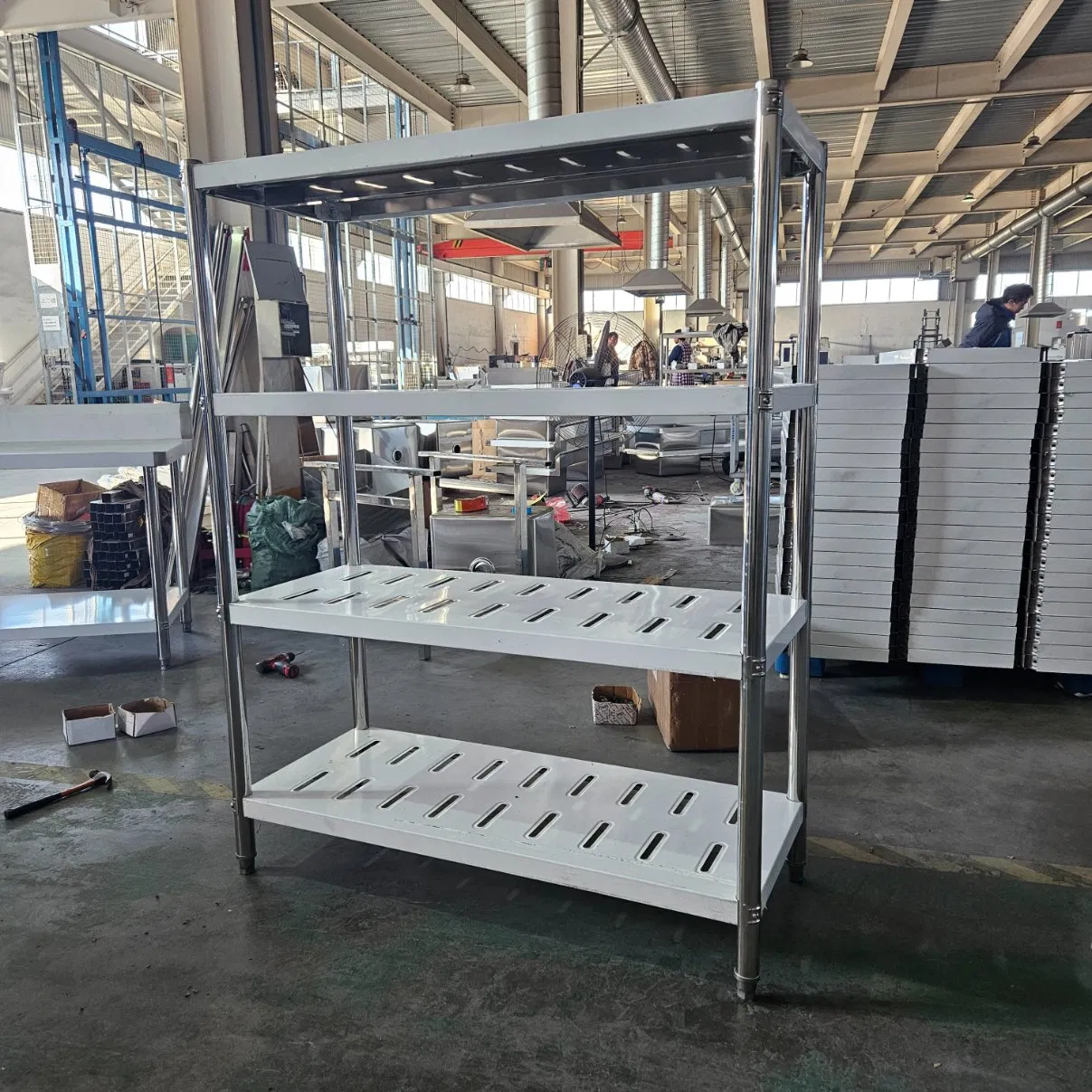 Commercial Outdoor Standing Wall Mounted 3/4/5 Tier Storage Mesh Shelf