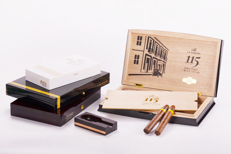 Customized Deisgn Spanish Cedar Cigar Boxes Cigar Humidor Collections Box