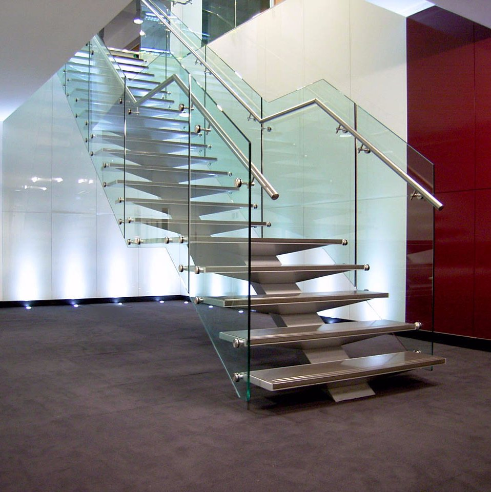 Contemporary Customized Carbon Steel Staircase Solid Wood Stairs
