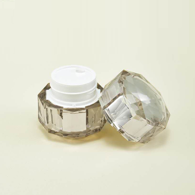 Rich Skin Care Pure Niacinamide Effective Whitening Gentle Face Cream