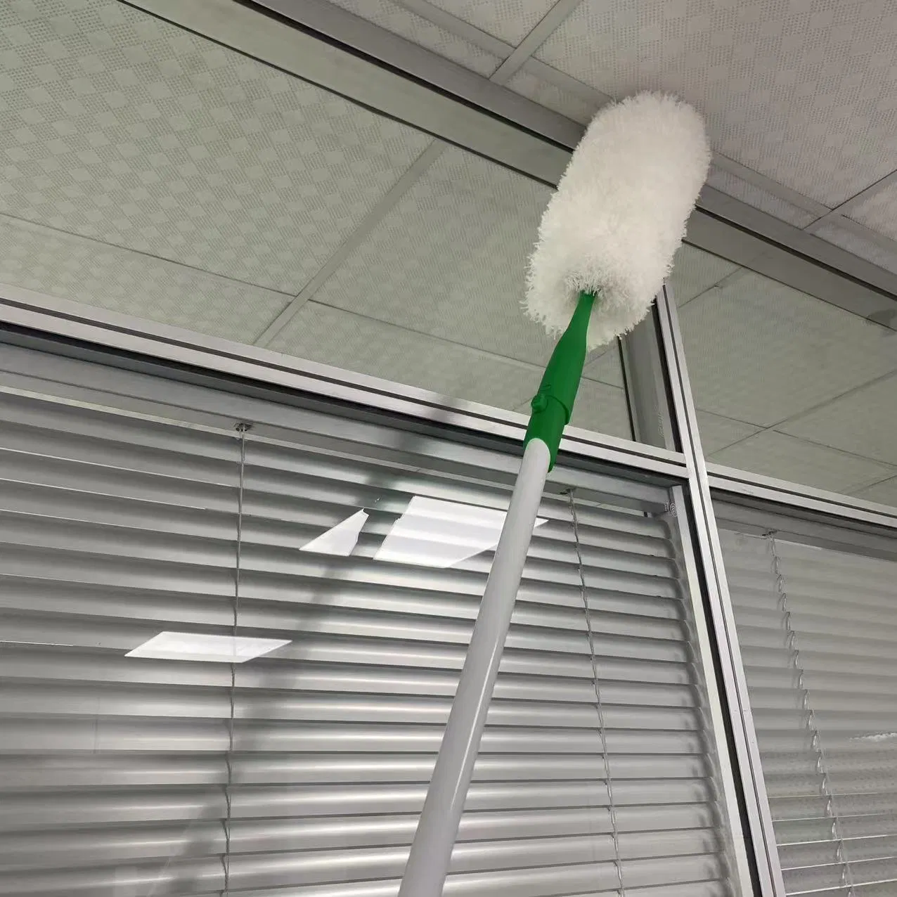 Microfiber Feather Duster Extendable Duster with 72 Inches Extra Long Pole, Long Handle Dusters for Cleaning Ceiling Fan, High Ceiling, Blinds