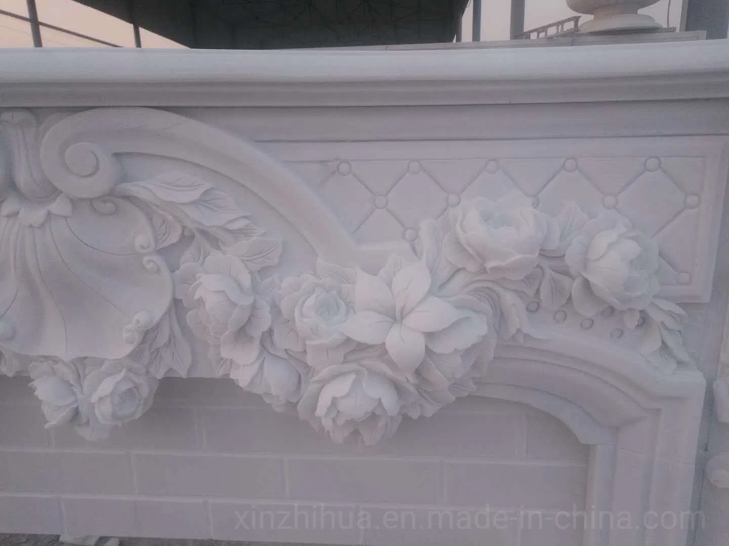 American Style Home/Decorative Hand/Carved Stone Mantel White Carrara Marble Fireplace
