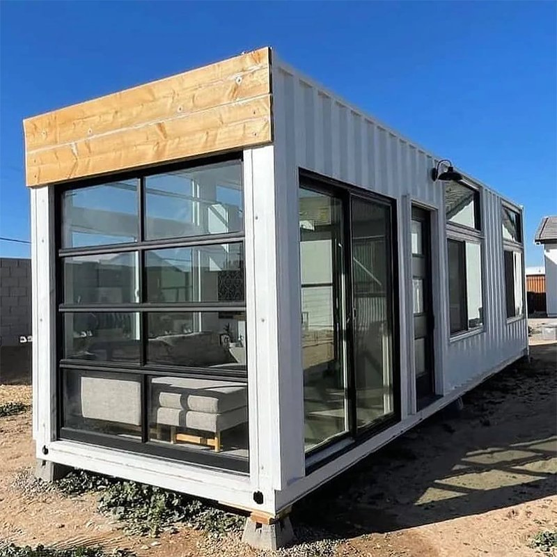 Custom Durable Outdoor 20FT Detachable Prefab Container House with Toilet and Kitchen