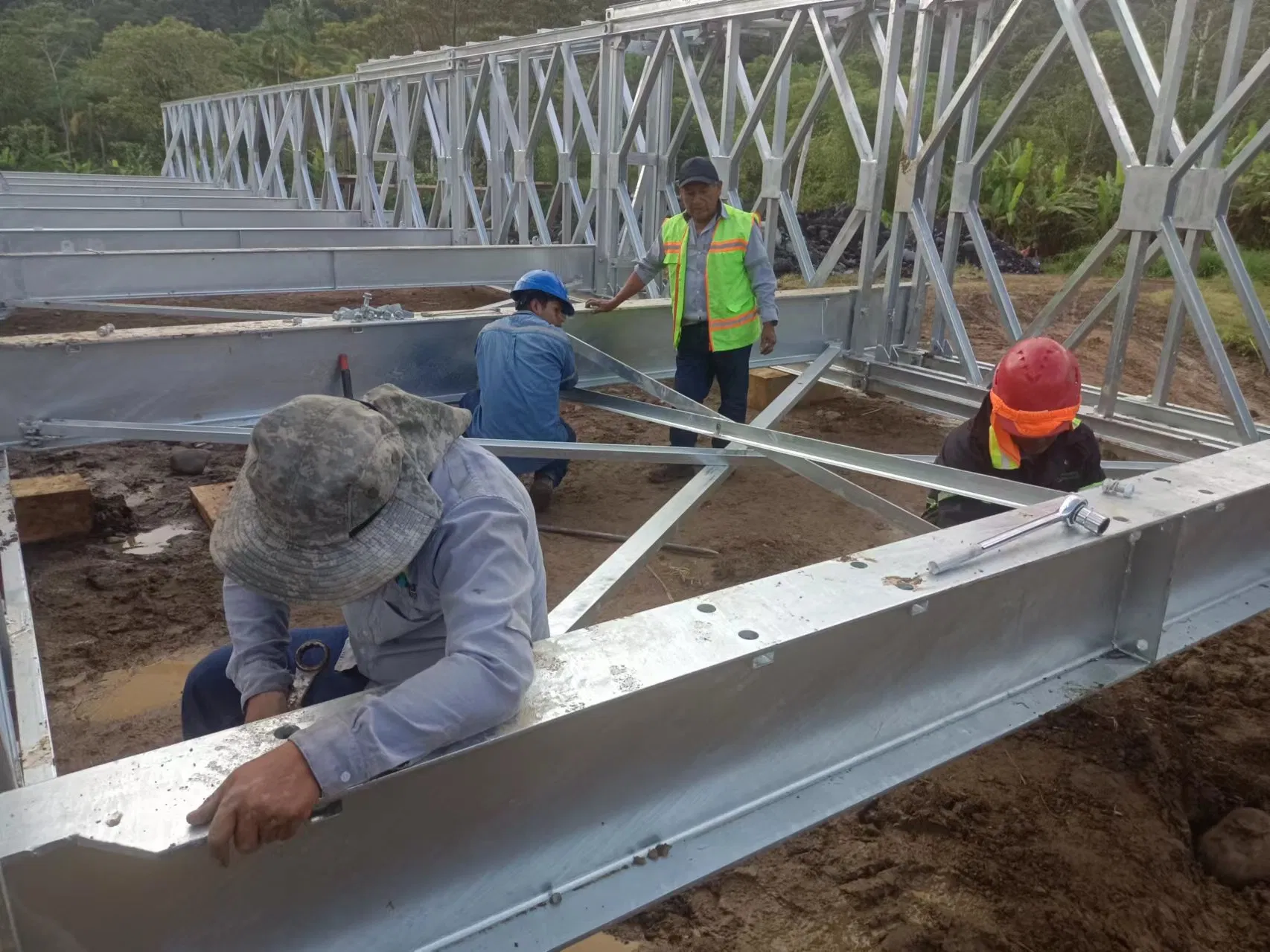 Customized Steel Bridge Zb200: Perfect for Temporary Engineering Solutions