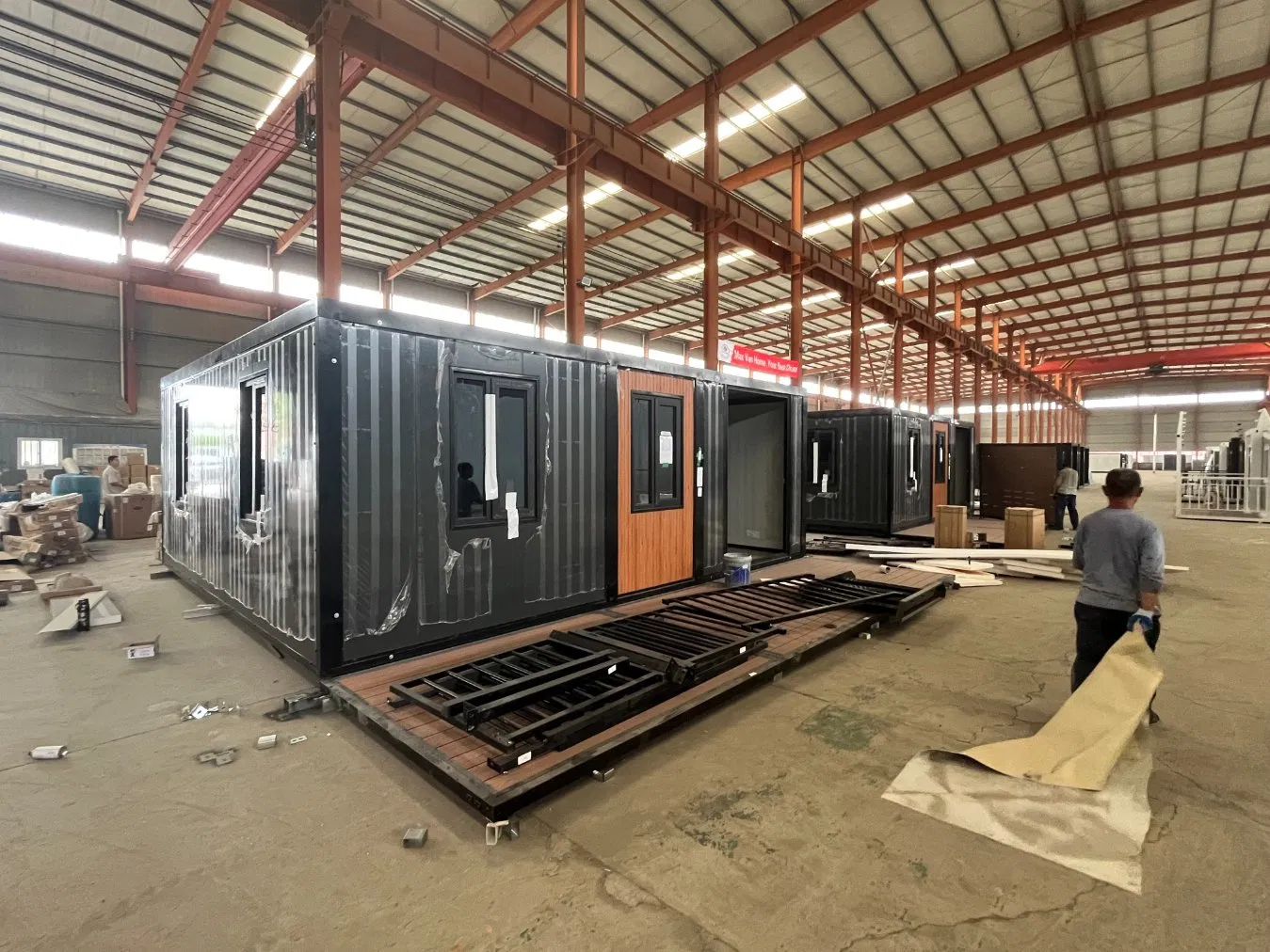 Modern Prefabricated Expandable Container House Container House with Customized Color
