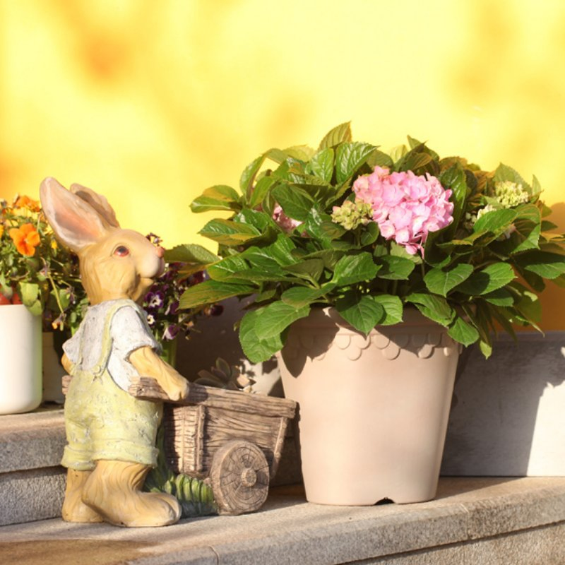 Кашпо для цветов пластиковое, садовое, на заказ