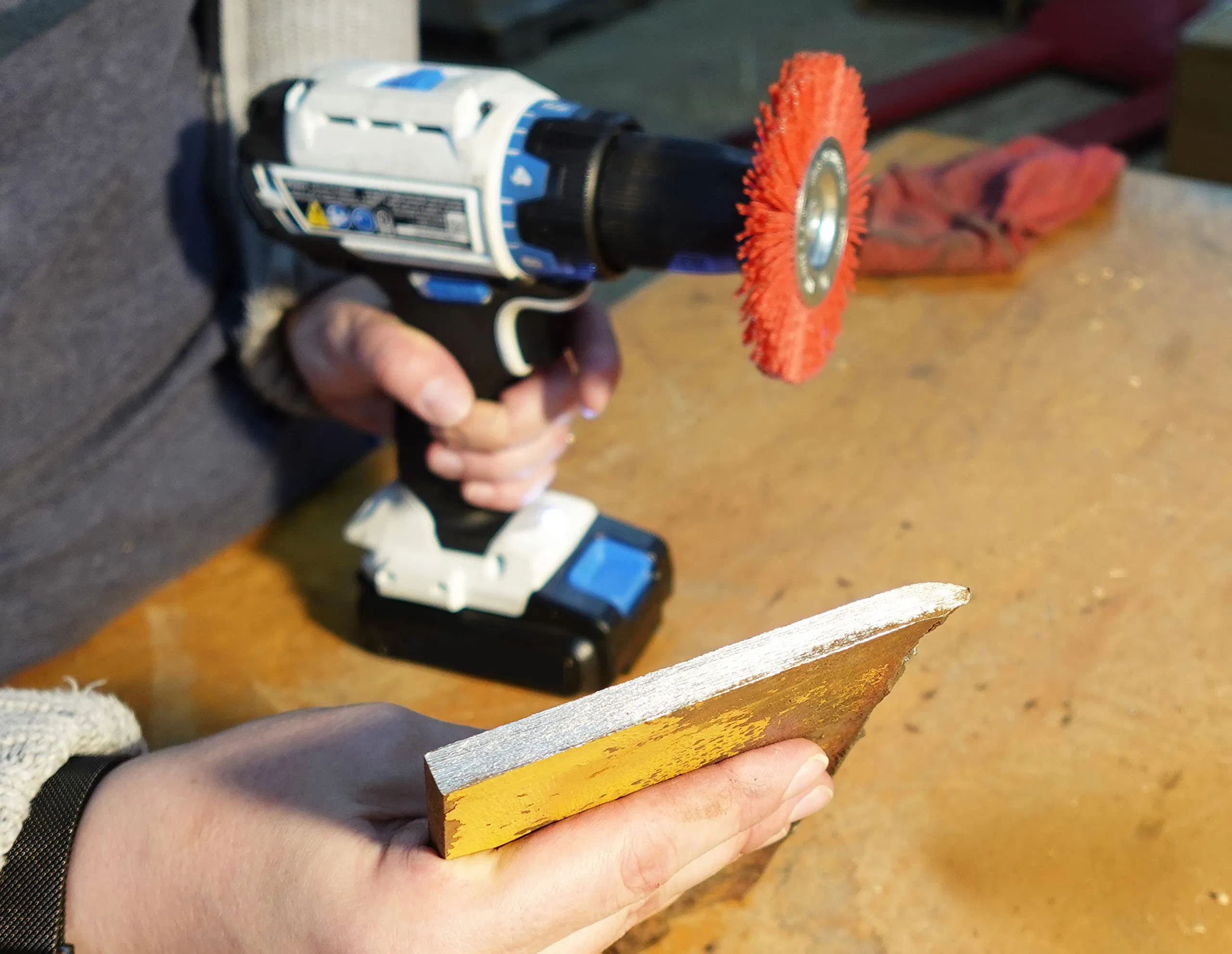 4" Nylon Radial Brush 80 Grit