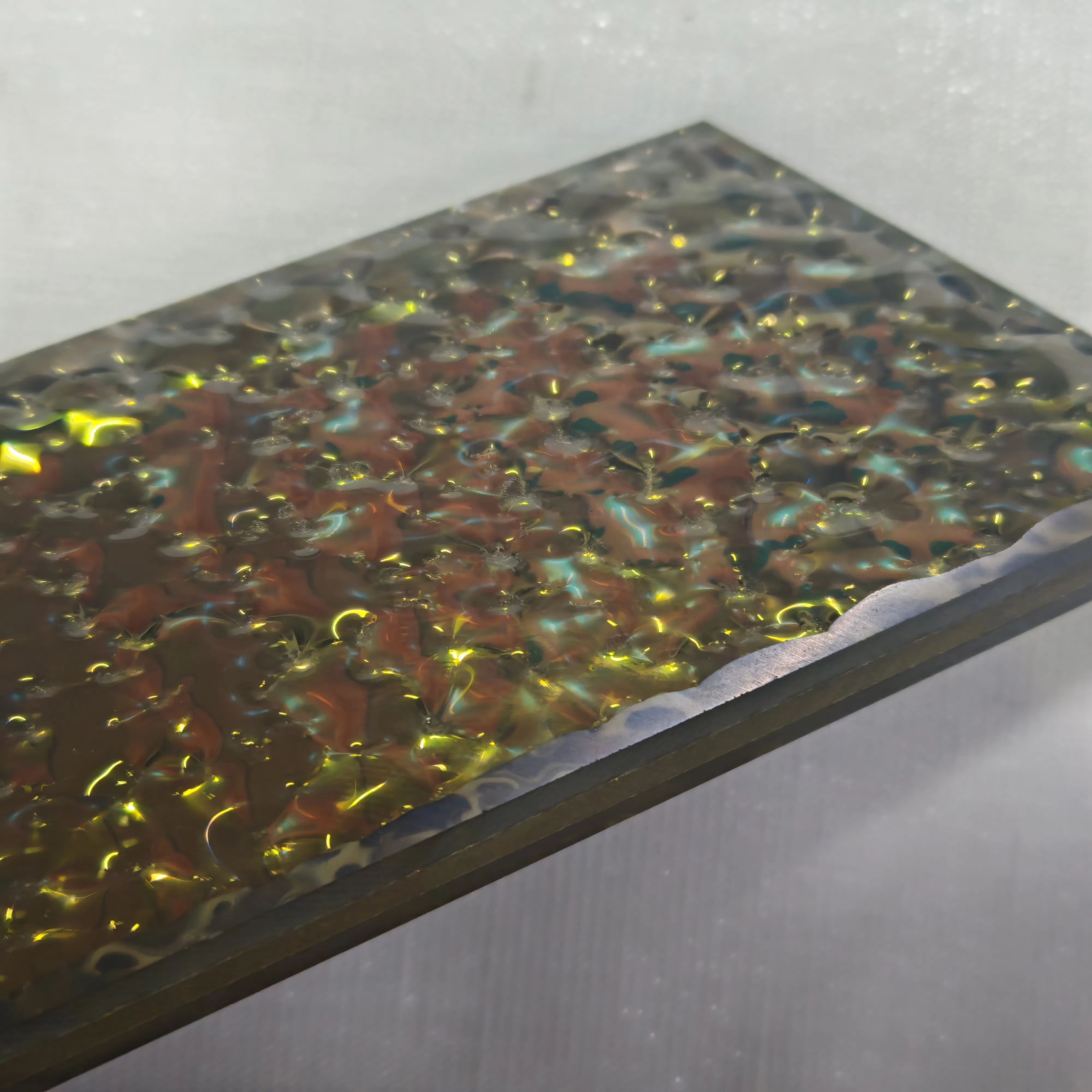 Durable Laminated Glass with Stylish Fabric for Elegant Interiors