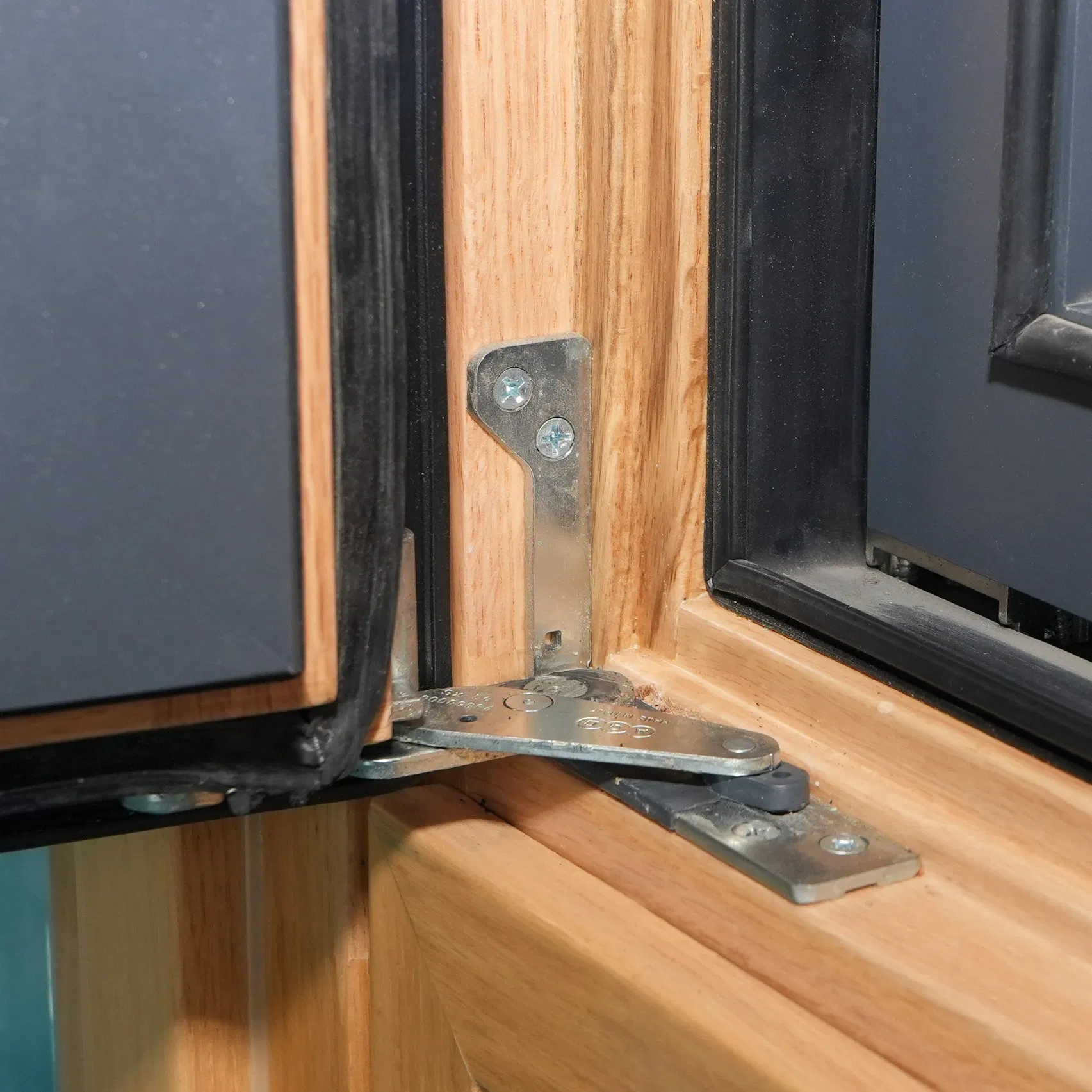 Thermally Broken Aluminum Clad Wood Windows for Superior Energy Efficiency