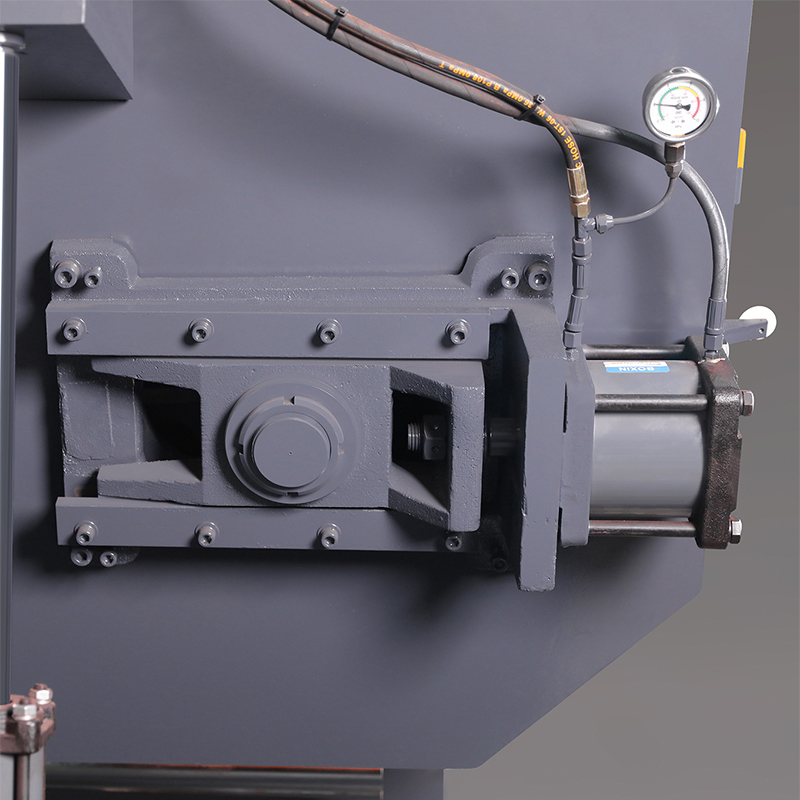 Ленточная пила по металлу двухколонная 900 мм промышленная усиленная