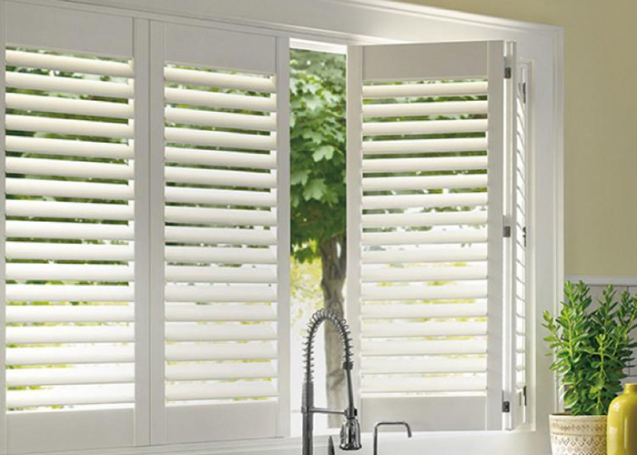 Decorative PVC Plantation Bi-Fold Window Louvered Shutters