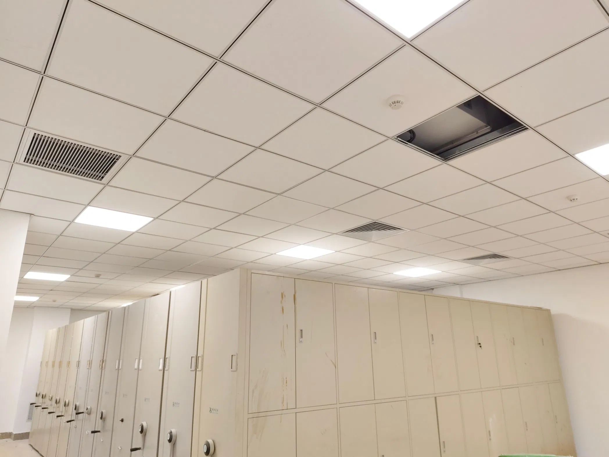 Thermal Insulation Soundproofing Panel Soundproof Rockwool Acoustic Suspended Ceiling Panel for Hospital