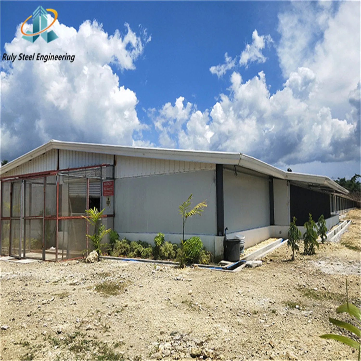 Anti-Corrosion Thermal/Heat Insulation Painted Galvanizied Treatment Prefab/Prefabricated Steel Structure Broiler House Poultry House