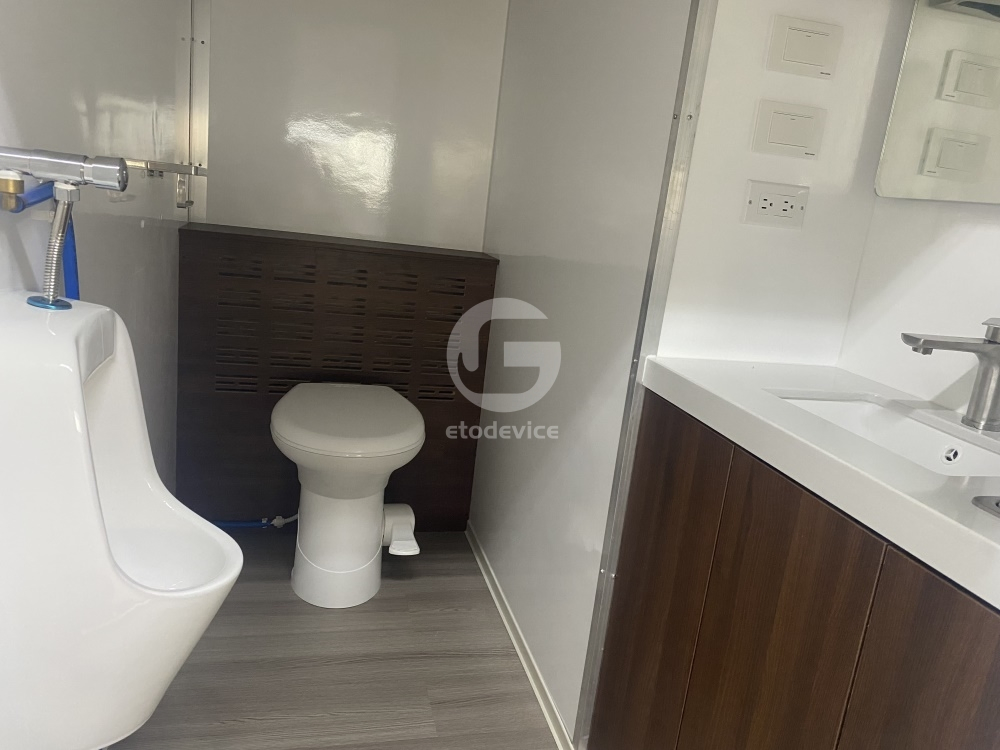 Etotoilettrailer Mobile Outdoor Luxury Portable Bathrooms Restrooms Trailer Portable Camping Toilet