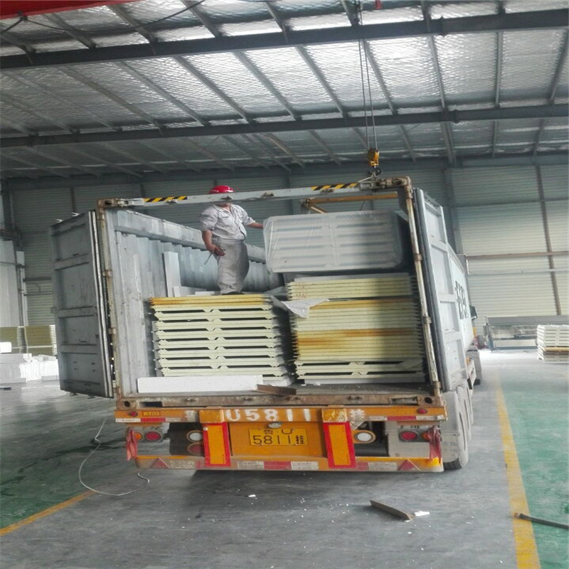 Construction Material Classic Metal Frame Prefabricated Steel Structure Chicken House