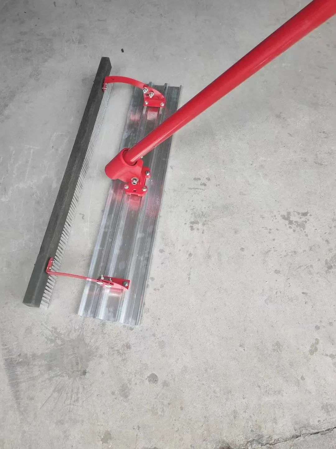 Durable Bull Float From Established 16-Year Manufacturing Experts