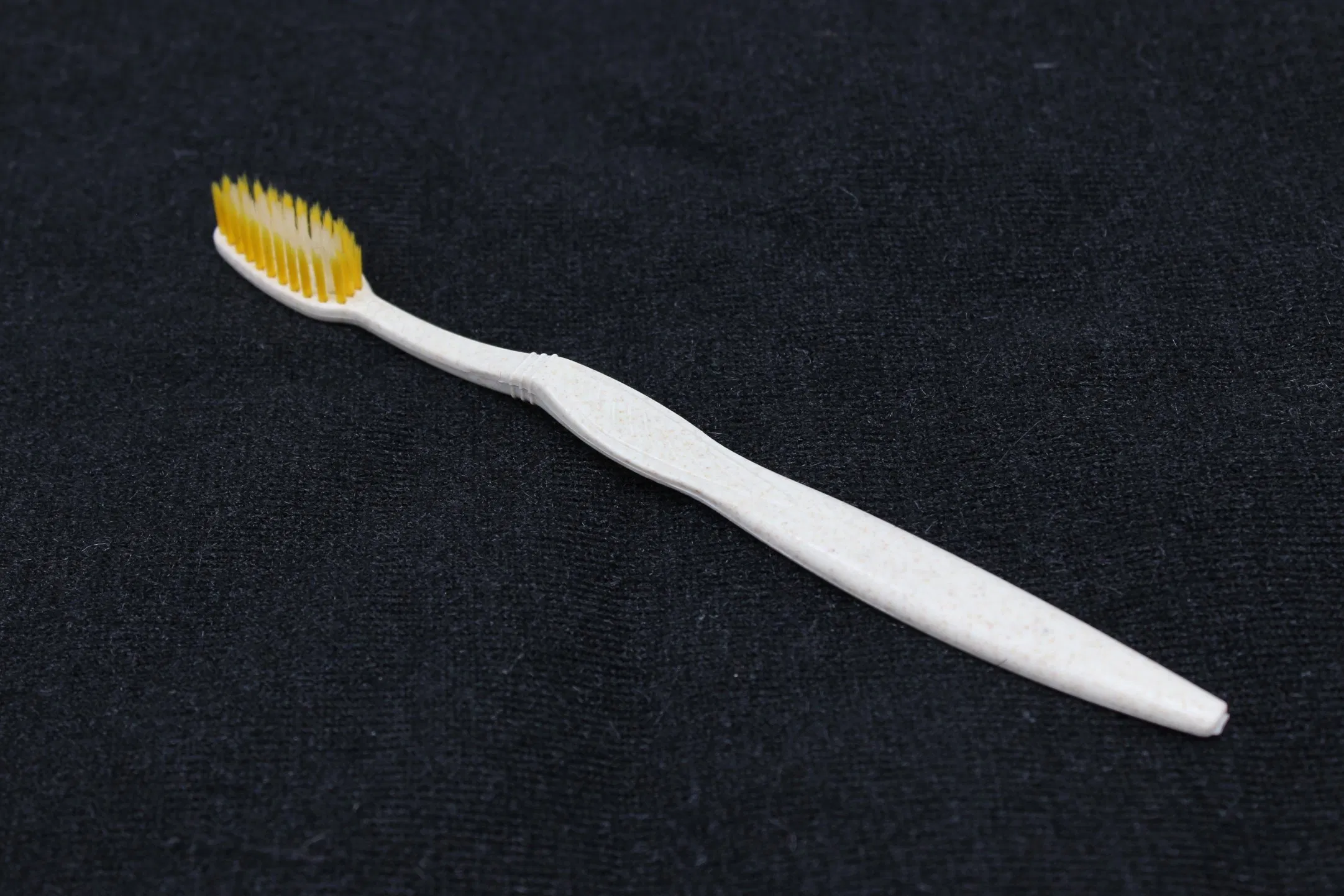 Chinese Aplus Hot Sales Brown Toothbrush 05