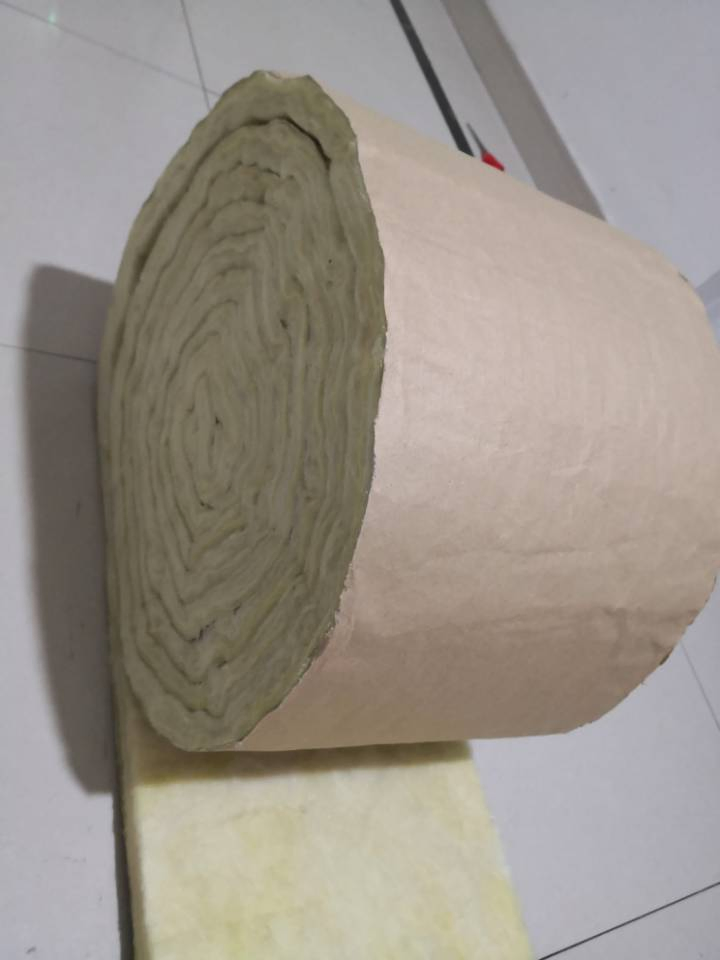 Fiberglass Wool Blanket with Kraft Paper /Fsk Foil Facing/Black Tiusse