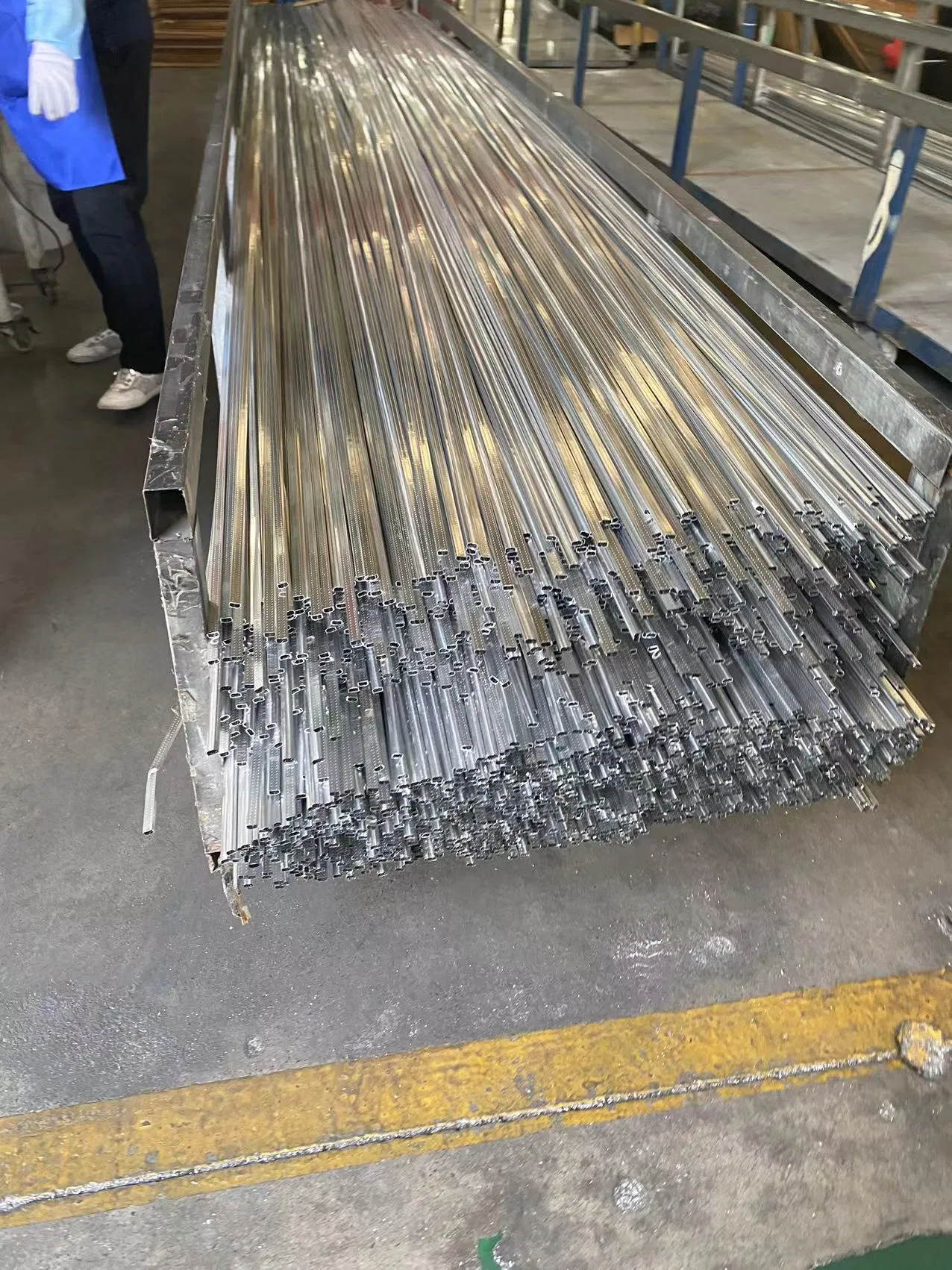 Hollow Glass Bending Spacer Bars