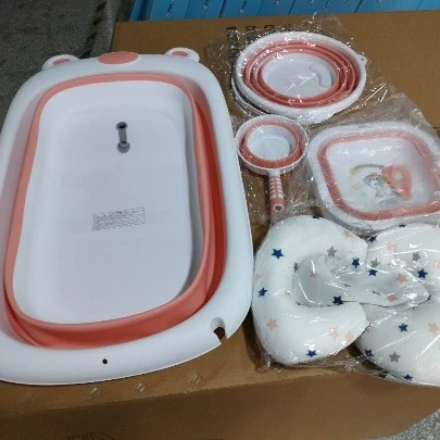 Складной детский тазик для купания с ковриком и лейкой