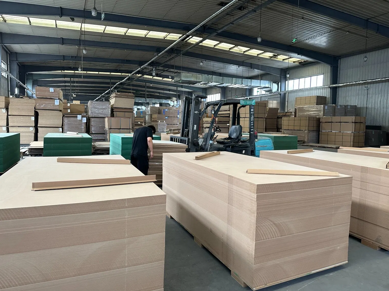High-Quality Plain MDF for Furniture&Construction