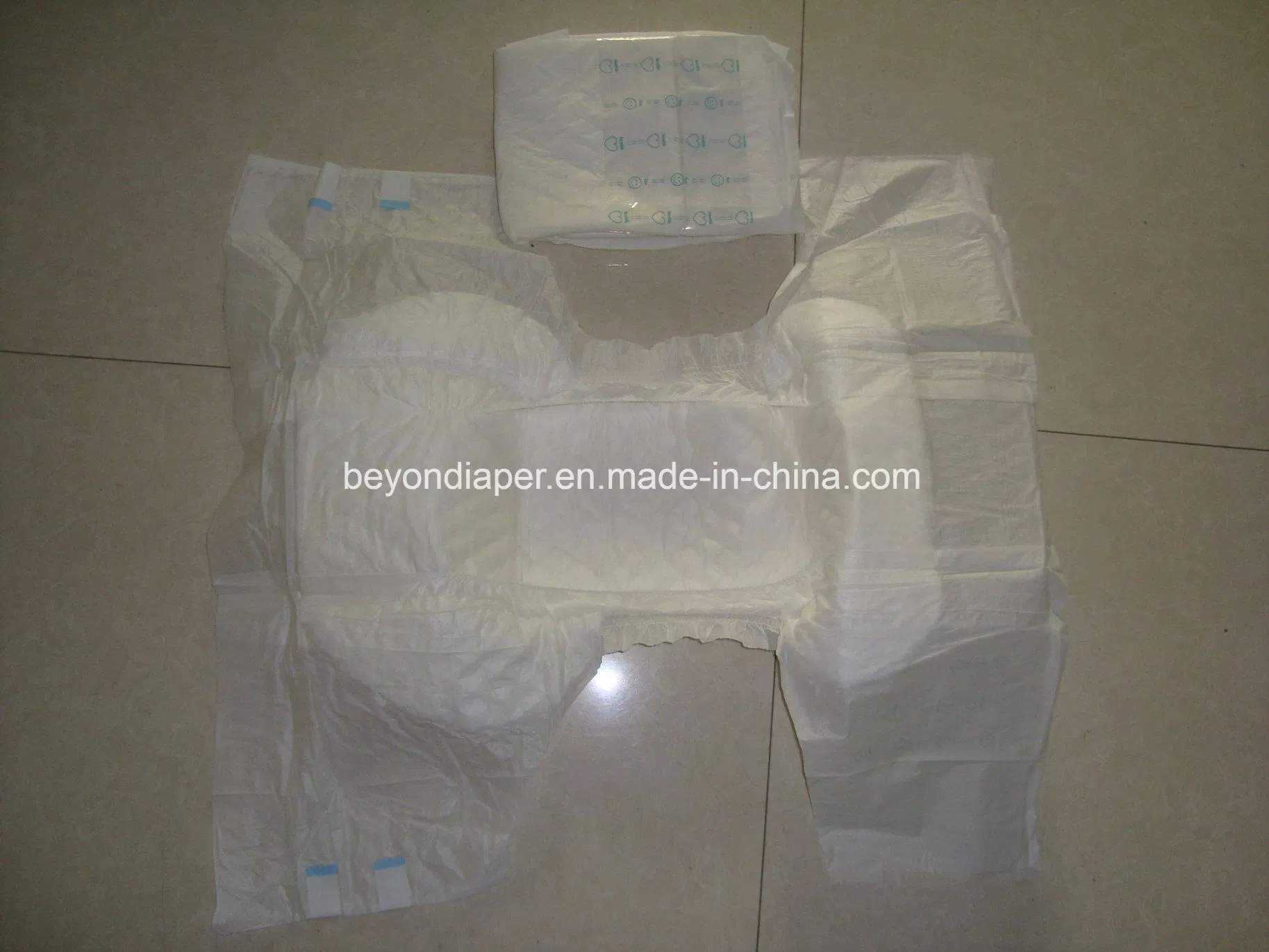 Wholesale OEM Inconvenience Diaper for Adult Disposable Adult Diapers