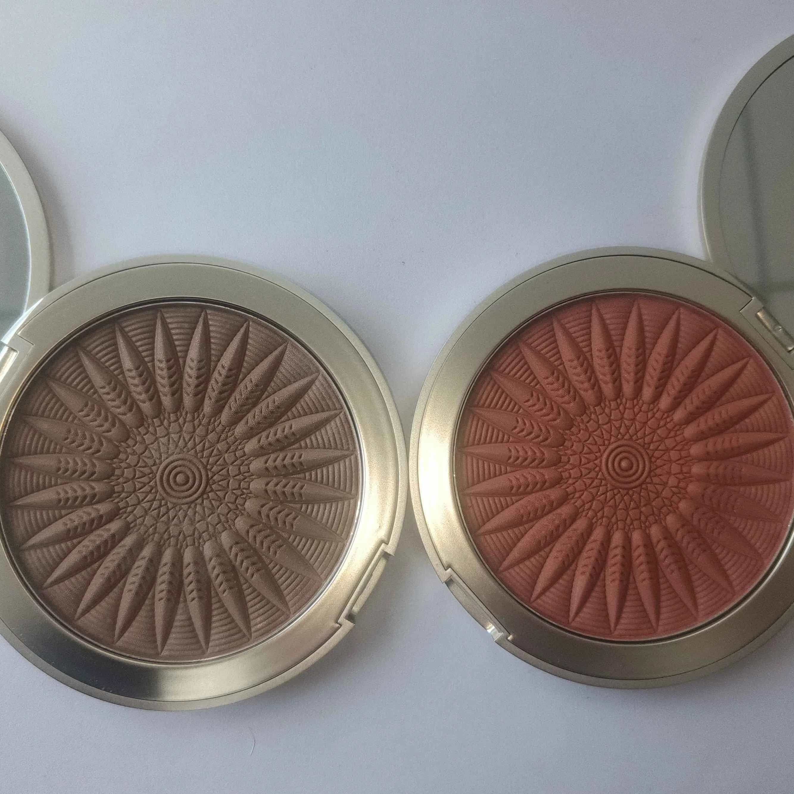 Universal Flawless Finish Makeup Powder for All Skin Tones