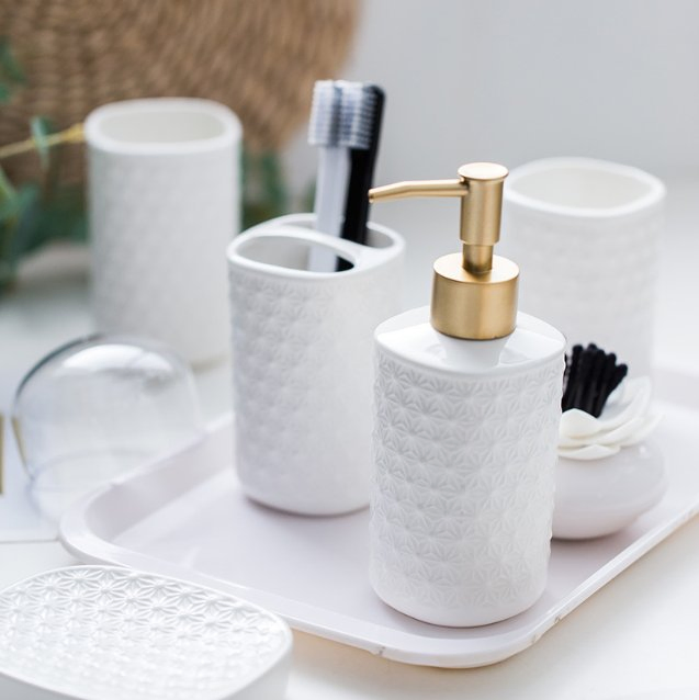 Single Ceramic Cup Neutral Tone Tidy Bathroom Accessories