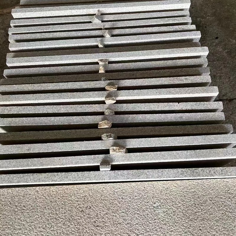 Natural Stone Flamed G681 China Pink Granite for Floor/Wall/Outdoor Slabs/Tiles/Countertops/Stairs/Sills/Column/Pavers